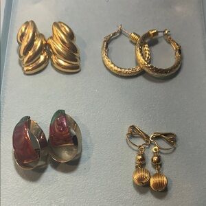 Chic Gold Earrings Collection
